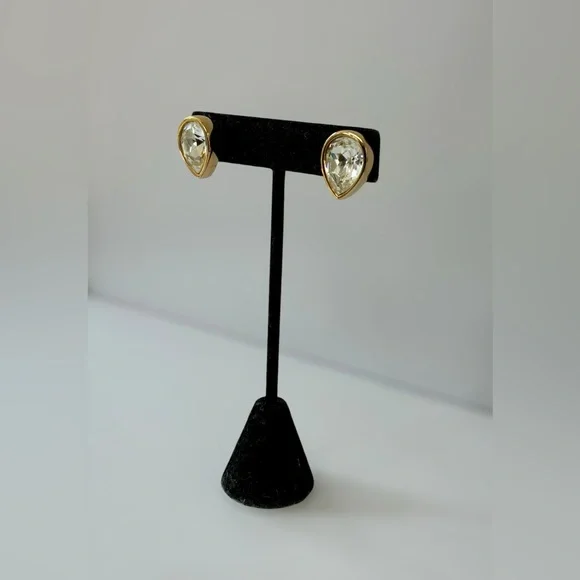 Vintage Swarovski Signed S.A.L Teardrop Crystal Gold-Tone Stud Earrings - Picture 5 of 10